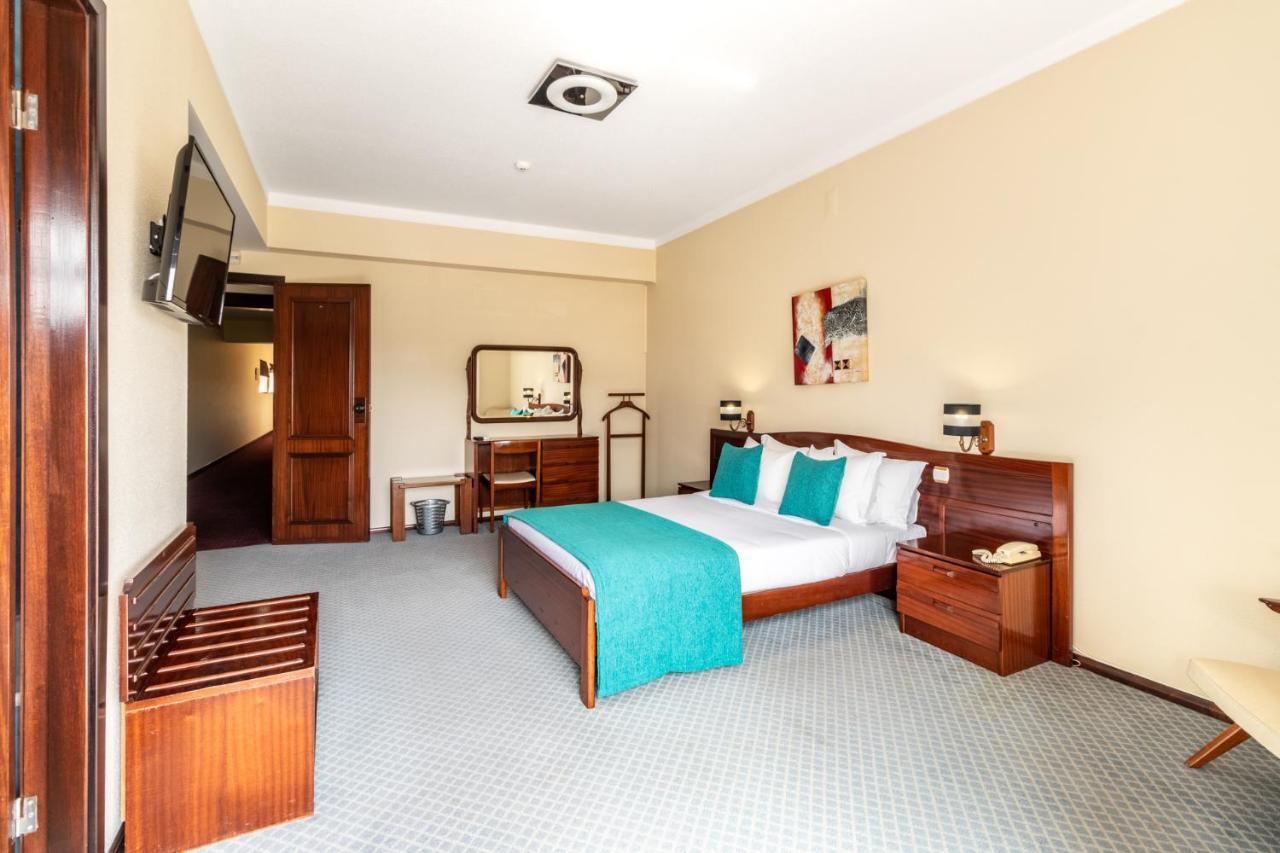Hotel Colmeia モンテ・レアル エクステリア 写真
