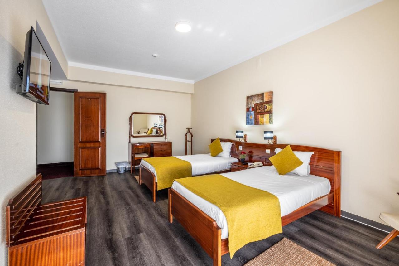 Hotel Colmeia モンテ・レアル エクステリア 写真