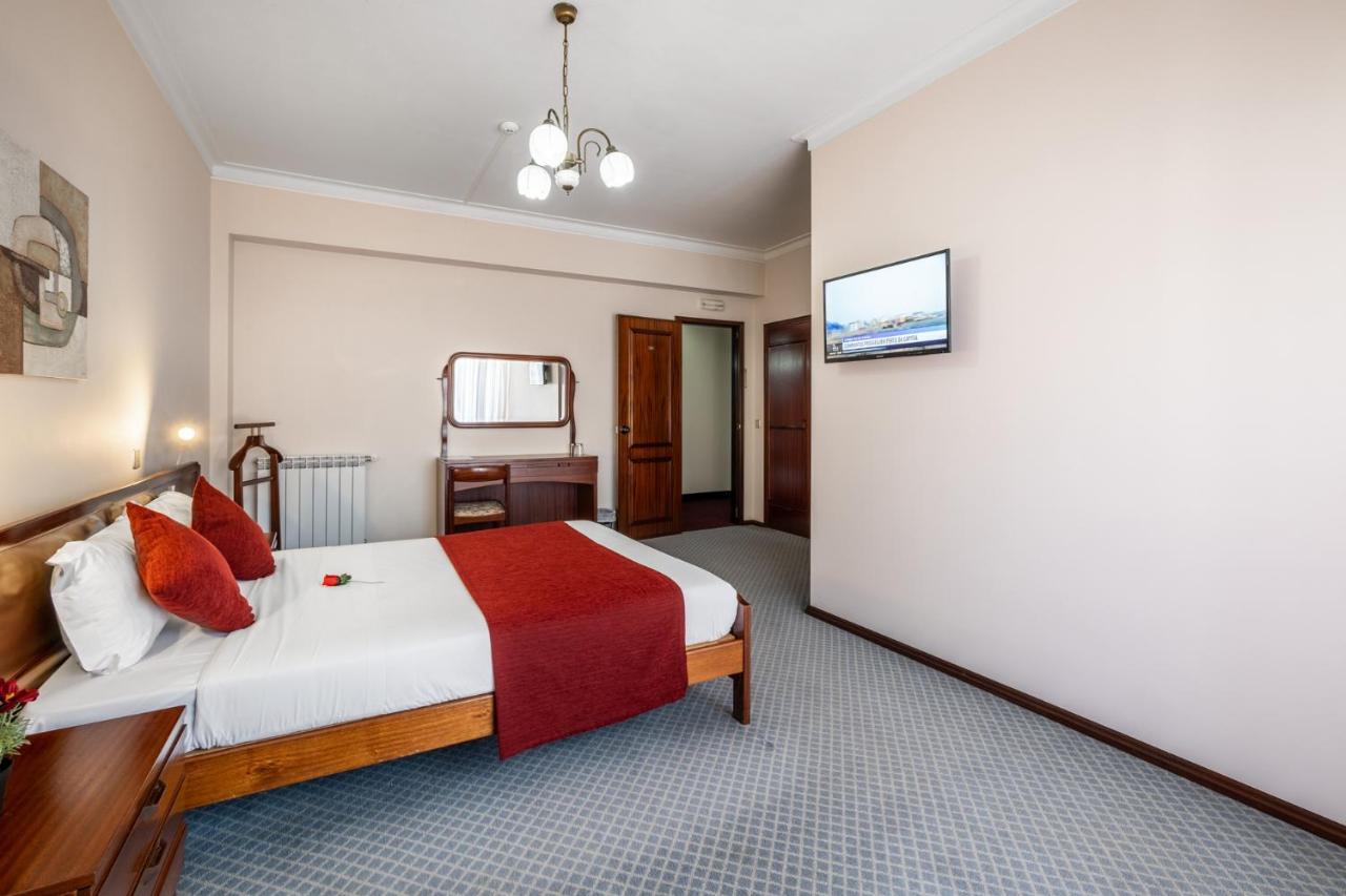 Hotel Colmeia モンテ・レアル エクステリア 写真