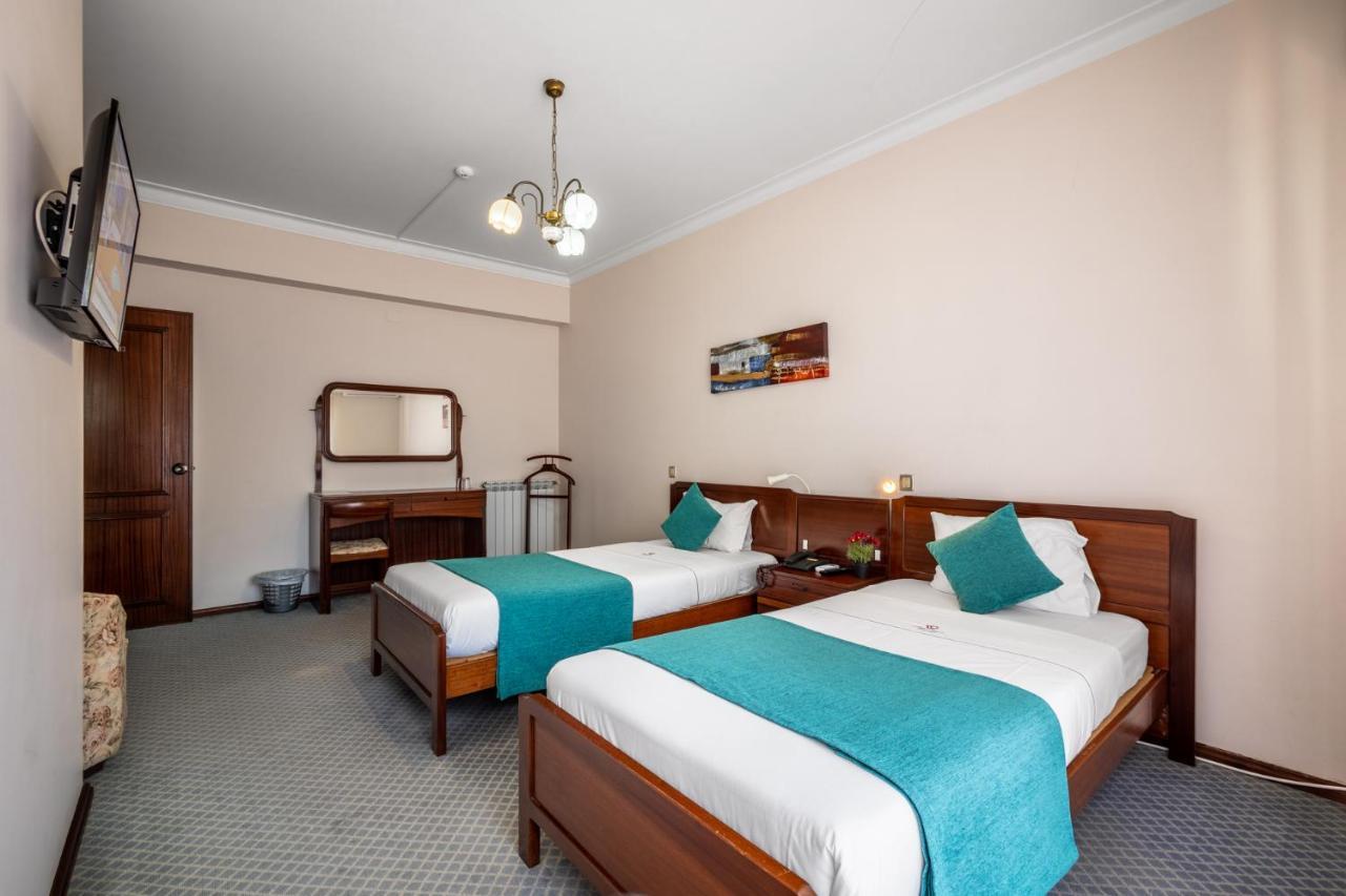 Hotel Colmeia モンテ・レアル エクステリア 写真