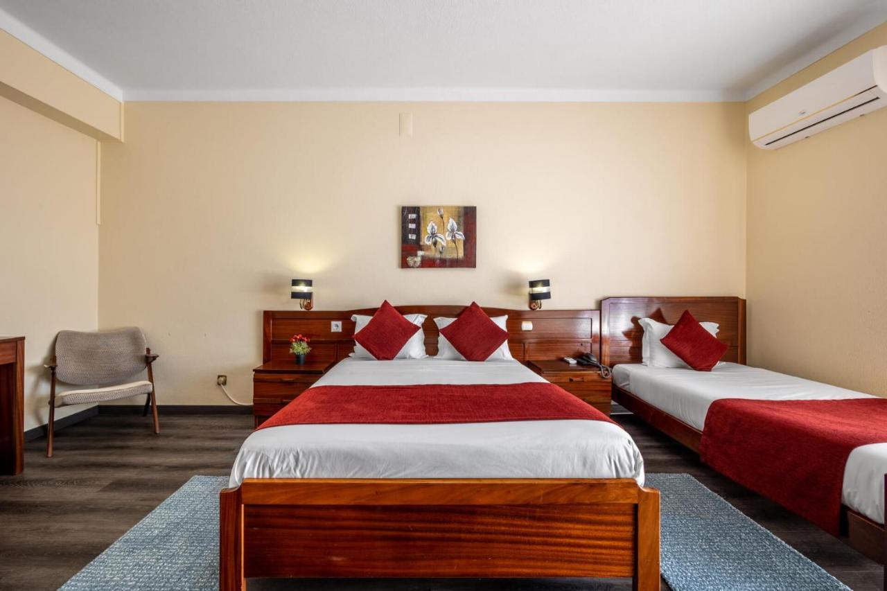 Hotel Colmeia モンテ・レアル エクステリア 写真
